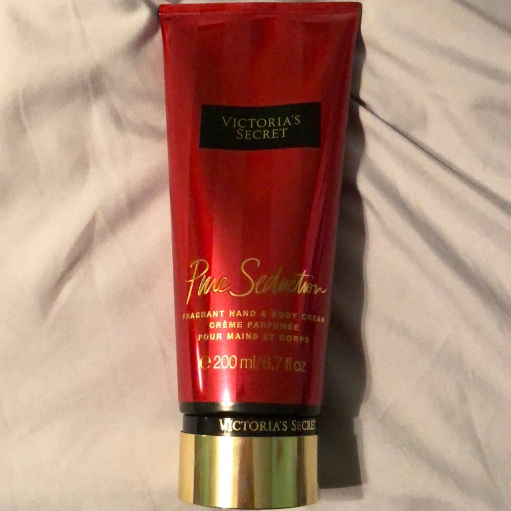 Victoria’s Secret Creme